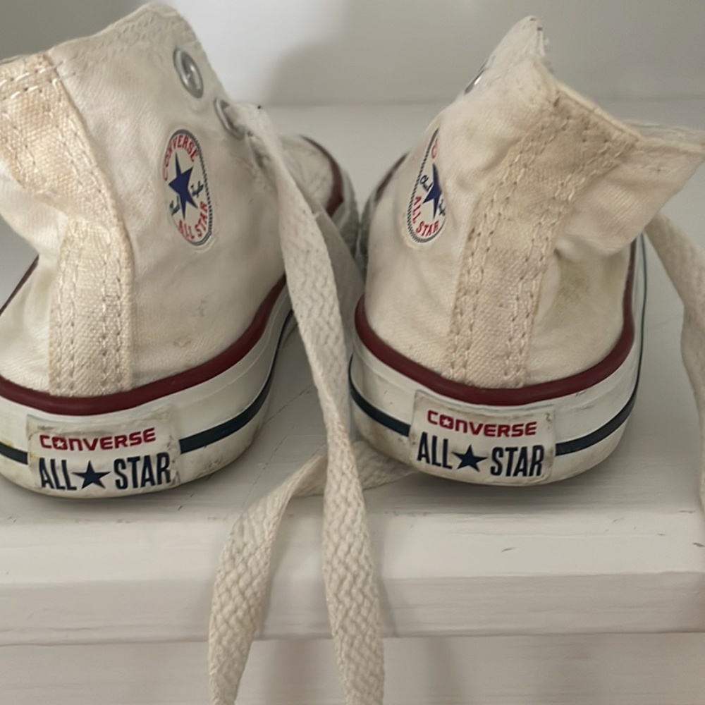 All Star Converse - Picture 2 of 3